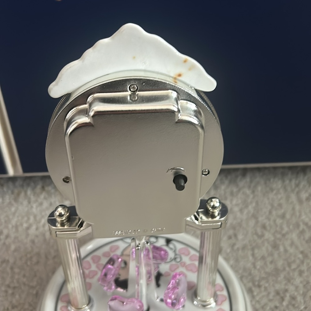 Betty Boop with Pudgy 2008 Anniversary Clock with Dome Covering - Picture 8 of 11